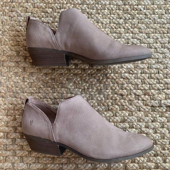 Women’s FRYE Rowen Slip on Leather Ankle Booties - Picture 3 of 11